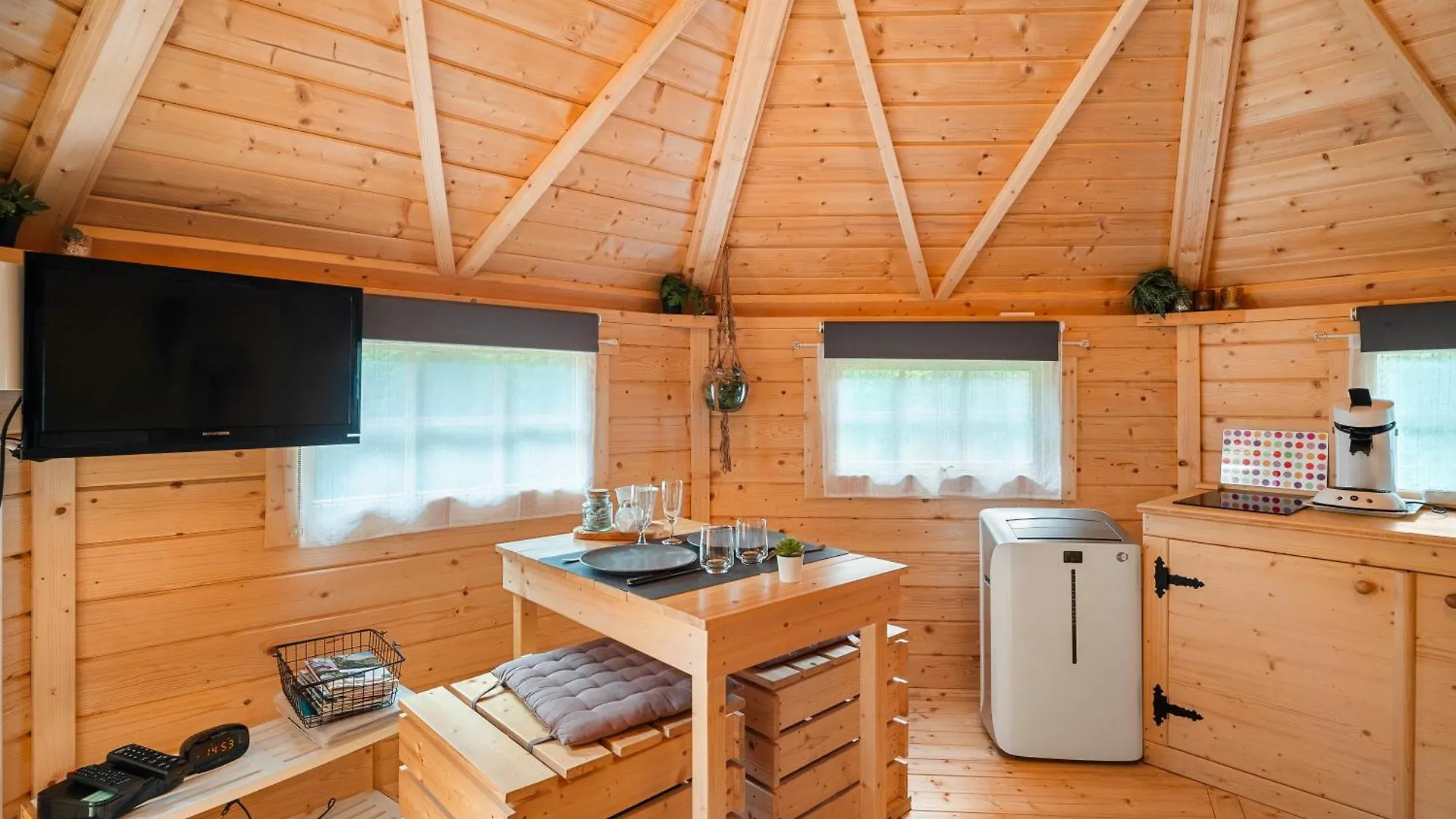 Gite Petite Chaumiere Kota Finland Plurien 0*,  Franciaország
